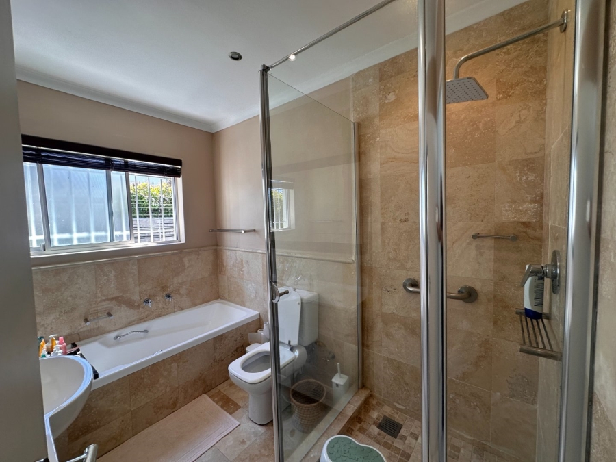 To Let 3 Bedroom Property for Rent in Higgovale Western Cape